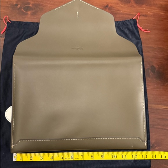 Boldrini Selleria Olive color envelope Italian clutch. - Picture 8 of 9